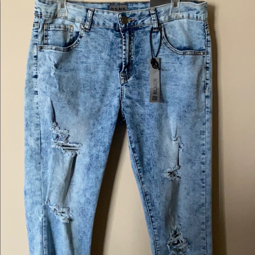 Distressed skinny jeans - Picture 6 of 6